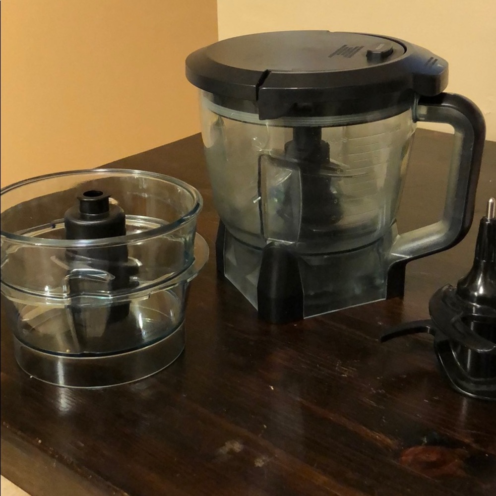 Ninja 56 oz container